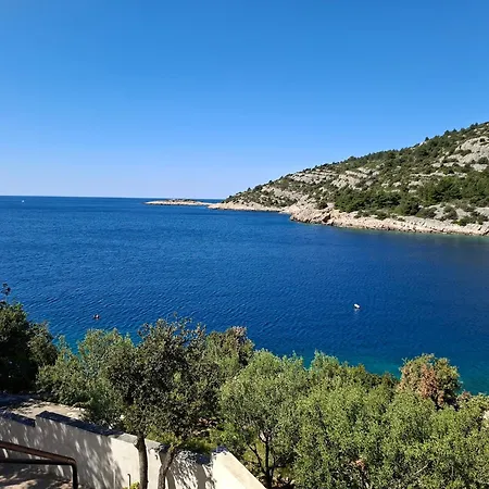 Mama * Rogoznica (Sibenik-Knin)