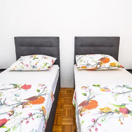 Mama Apartament Rogoznica (Sibenik-Knin)