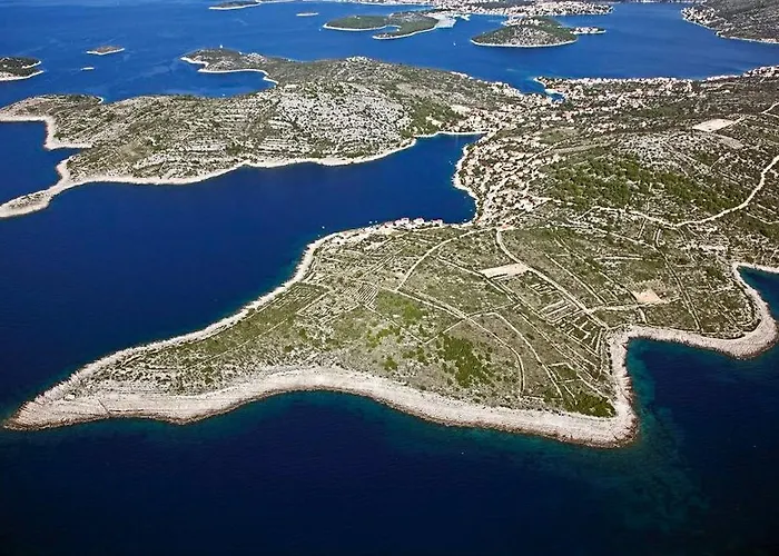 Mama Rogoznica (Sibenik-Knin)