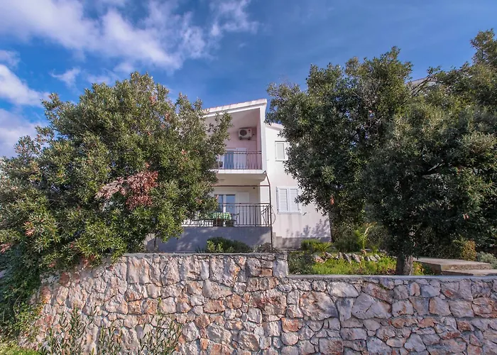 Mama Διαμέρισμα *